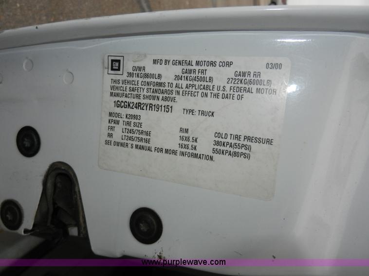 image for item A3951 2000 Chevrolet 2500 pickup truck