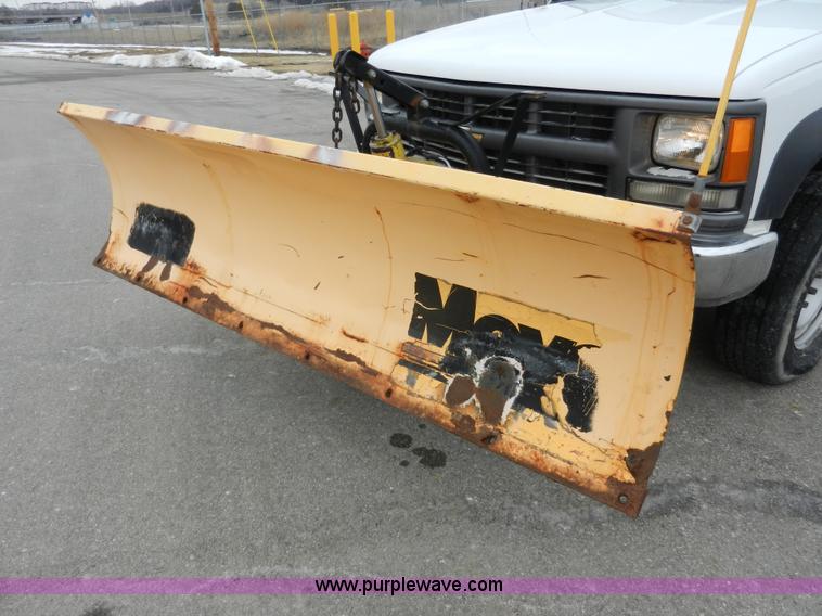 image for item A3951 2000 Chevrolet 2500 pickup truck