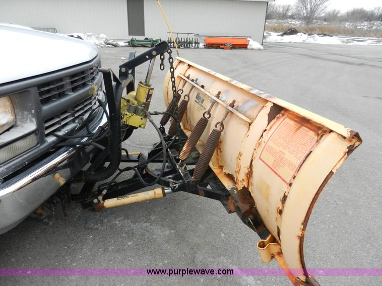 image for item A3951 2000 Chevrolet 2500 pickup truck