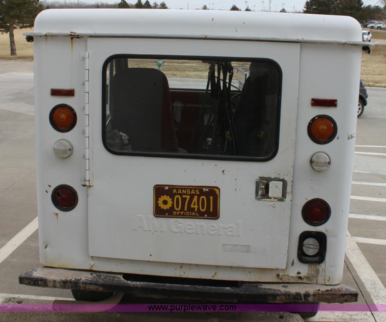 image for item AA9161 1982 AM General Jeep