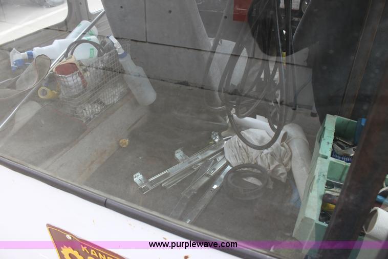 image for item AA9161 1982 AM General Jeep