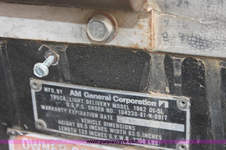 image for item AA9161 1982 AM General Jeep