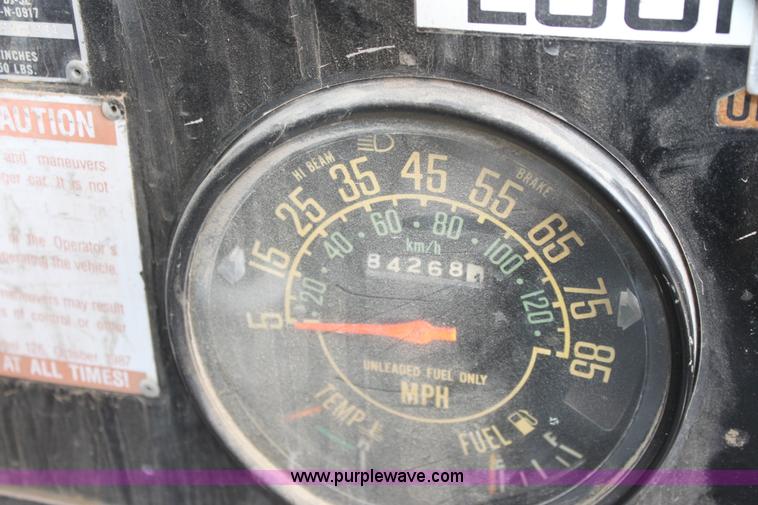 image for item AA9161 1982 AM General Jeep