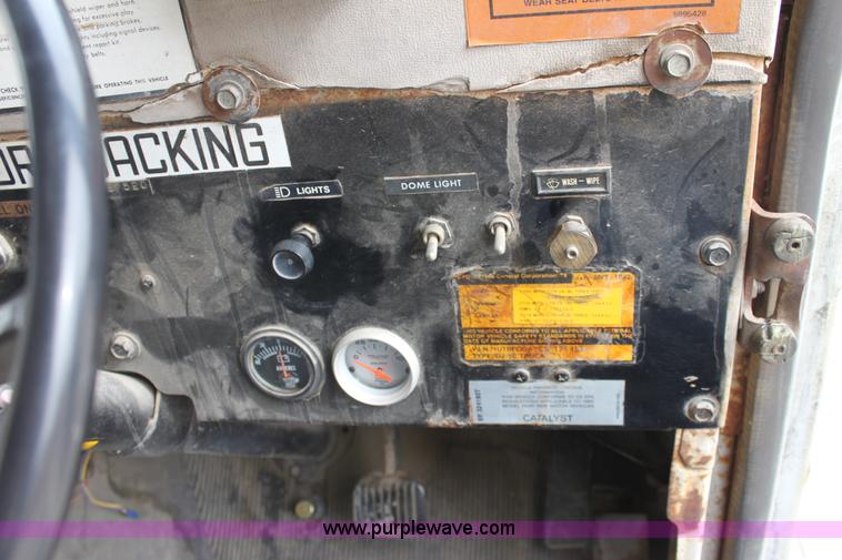 image for item AA9161 1982 AM General Jeep