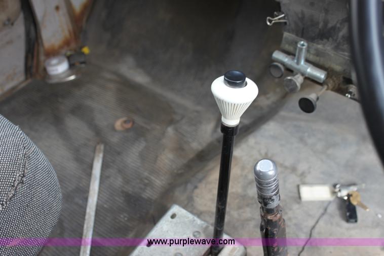 image for item AA9161 1982 AM General Jeep