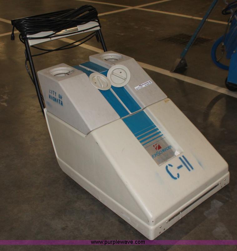 Von Schrader Mach 12 carpet cleaner in Wichita, KS Item AG9985 sold Purple Wave
