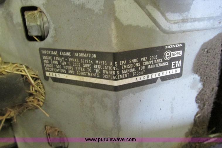 image for item AJ9243 2005 Land Pride Razor lawn mower