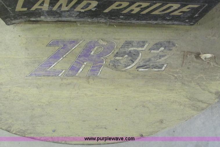 image for item AJ9243 2005 Land Pride Razor lawn mower