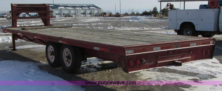 image for item AJ9245 1996 PJ gooseneck trailer