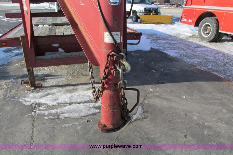 image for item AJ9245 1996 PJ gooseneck trailer