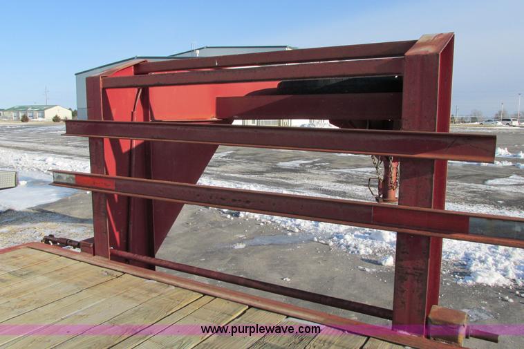 image for item AJ9245 1996 PJ gooseneck trailer