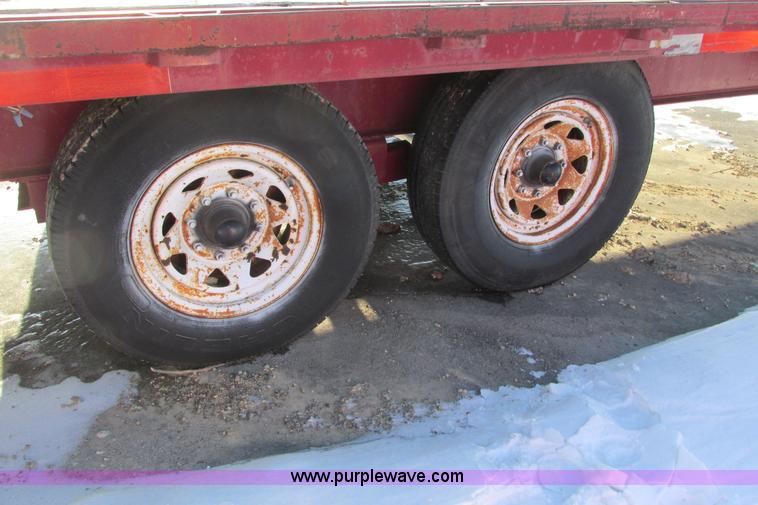 image for item AJ9245 1996 PJ gooseneck trailer