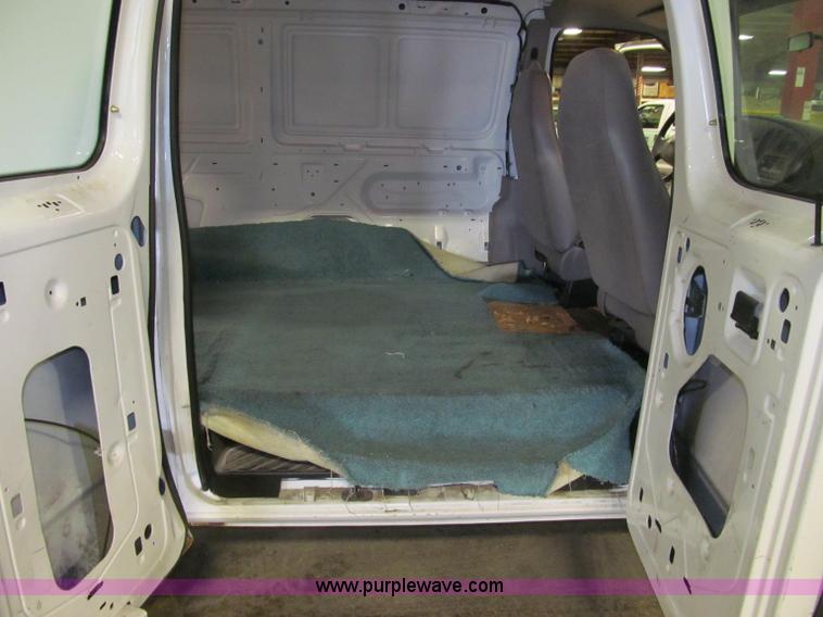 image for item D7231 1999 Ford Econoline E250 van