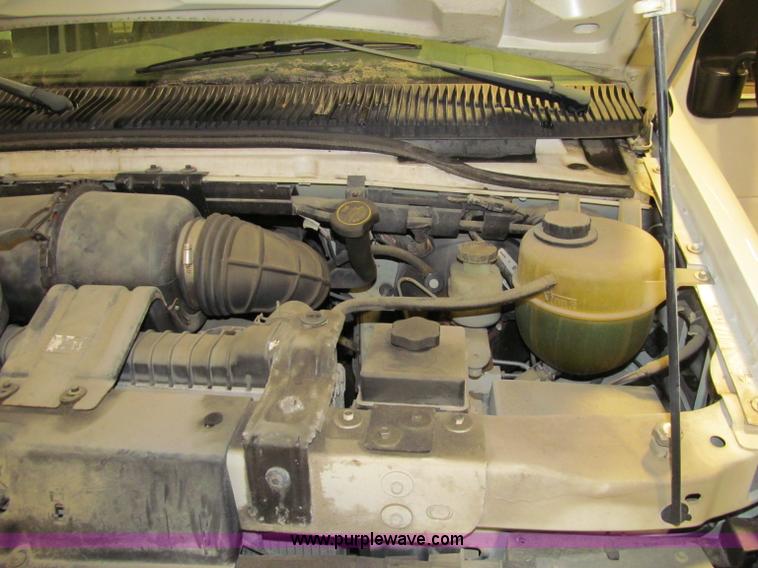 image for item D7231 1999 Ford Econoline E250 van