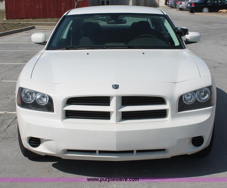 image for item E2918 2009 Dodge Charger SE