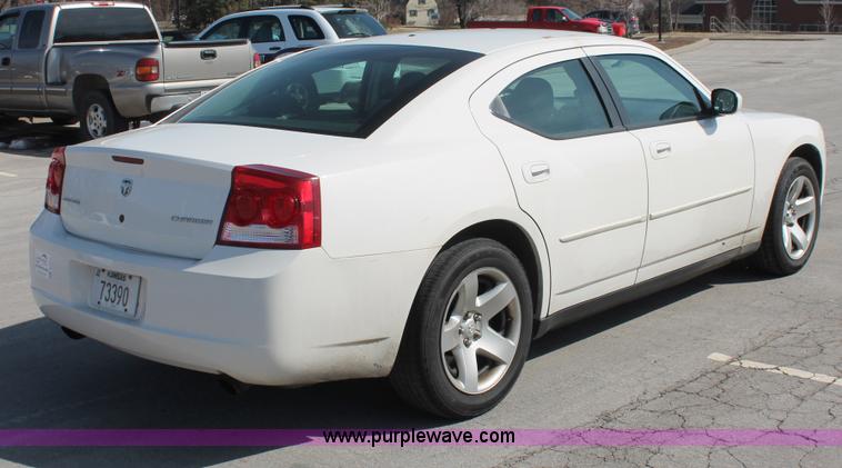 image for item E2918 2009 Dodge Charger SE