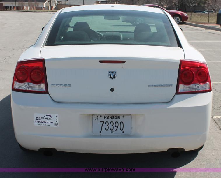 image for item E2918 2009 Dodge Charger SE