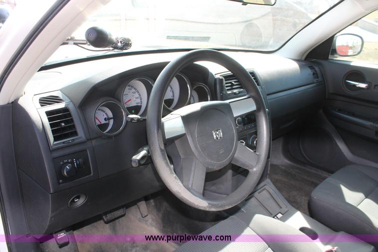 image for item E2918 2009 Dodge Charger SE