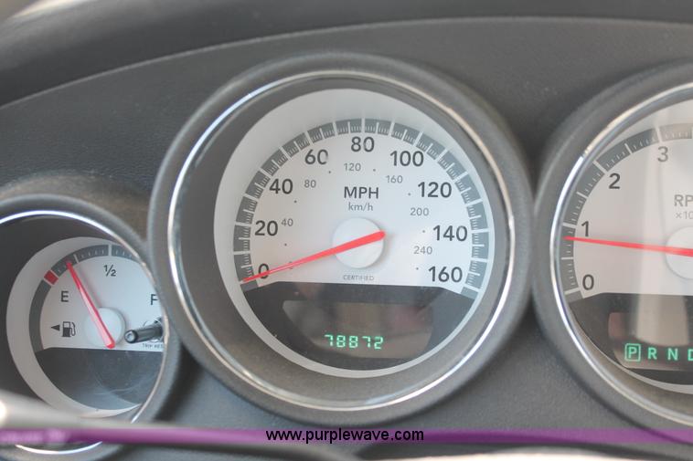 image for item E2918 2009 Dodge Charger SE