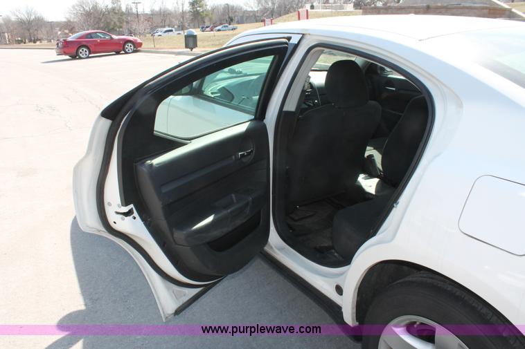 image for item E2918 2009 Dodge Charger SE