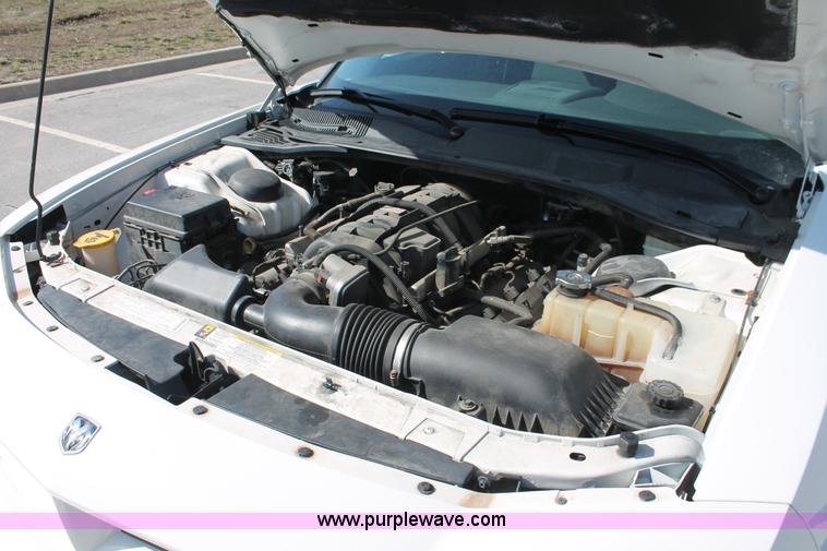 image for item E2918 2009 Dodge Charger SE