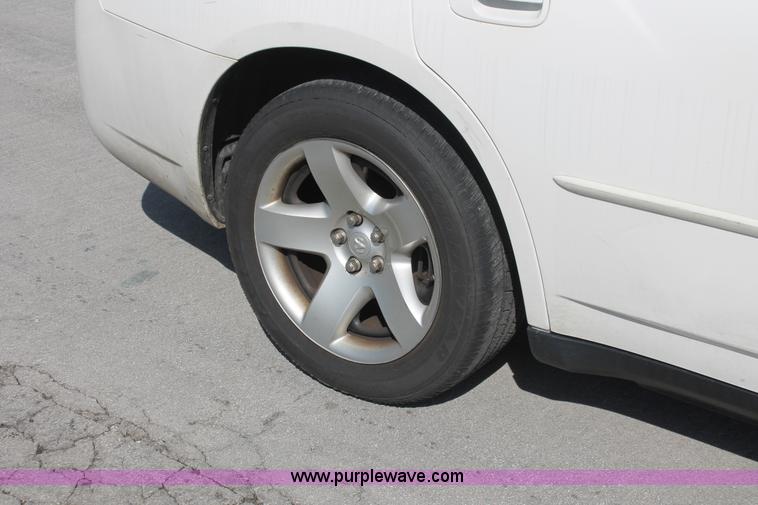 image for item E2918 2009 Dodge Charger SE