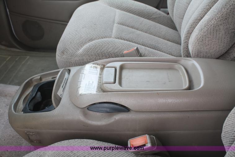 image for item E2921 1997 GMC Yukon SLE SUV