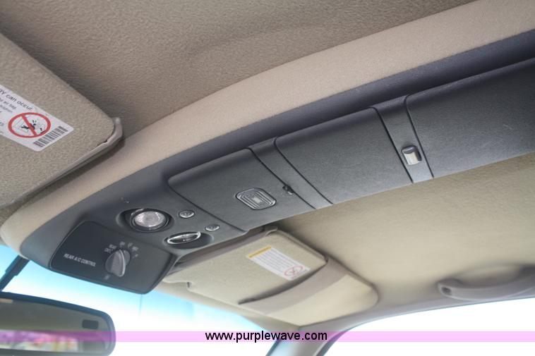 image for item E2921 1997 GMC Yukon SLE SUV