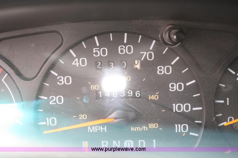 image for item E2923 1996 Ford Taurus GL