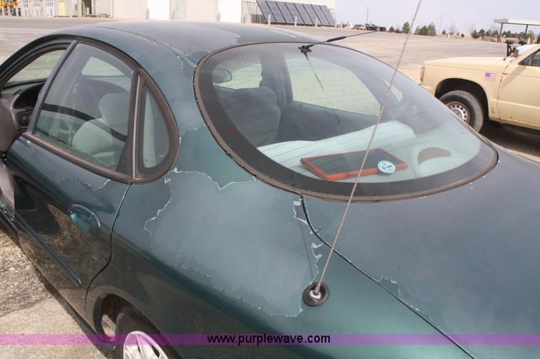 image for item E2923 1996 Ford Taurus GL