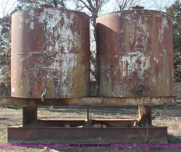 image for item E2964 (2) steel tanks