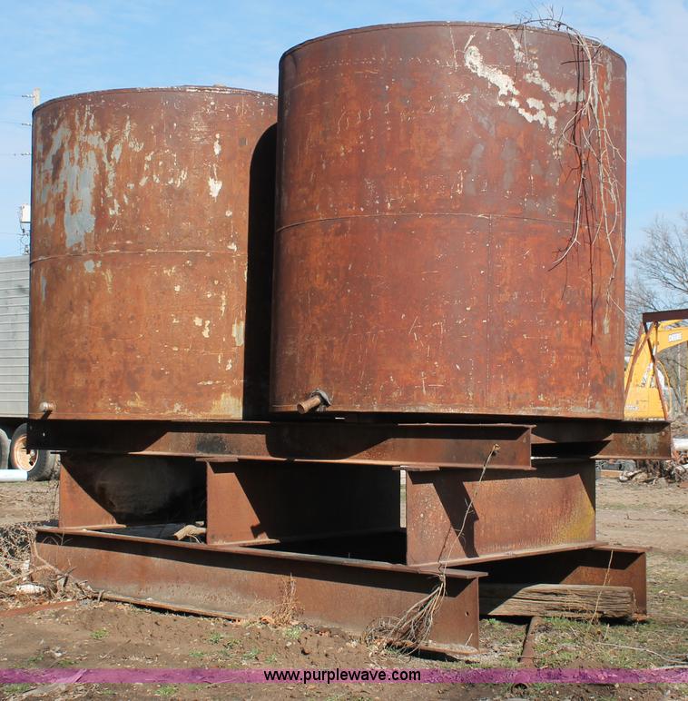 image for item E2964 (2) steel tanks