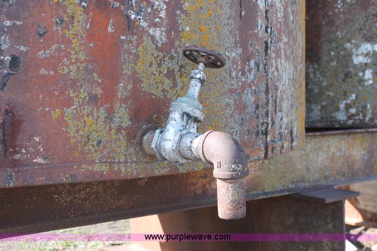 image for item E2964 (2) steel tanks