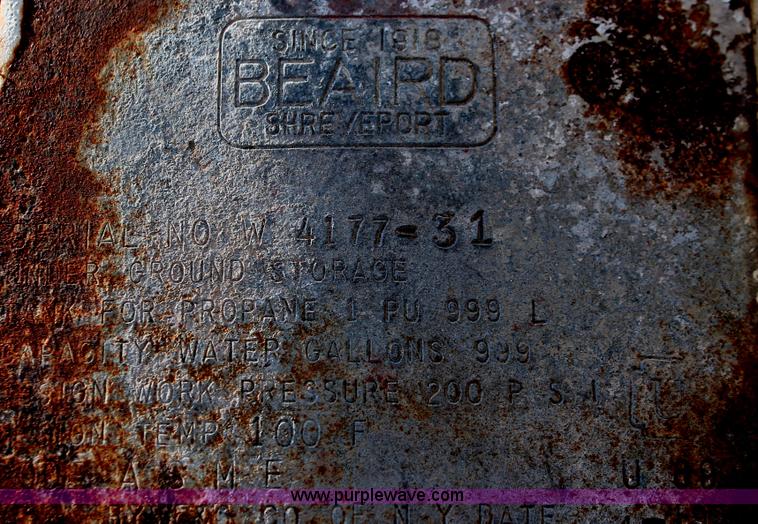 image for item E2965 (2) 1,000 gallon propane tanks