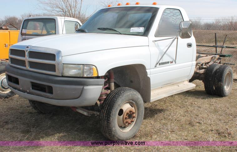 image for item E2969 1995 Dodge Ram 3500 LT cab and chassis