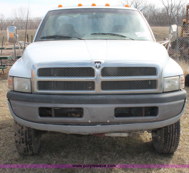 image for item E2969 1995 Dodge Ram 3500 LT cab and chassis