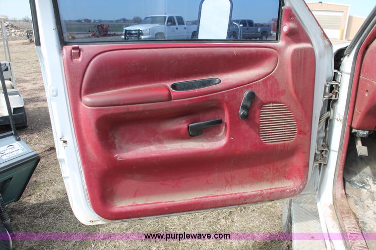 image for item E2969 1995 Dodge Ram 3500 LT cab and chassis