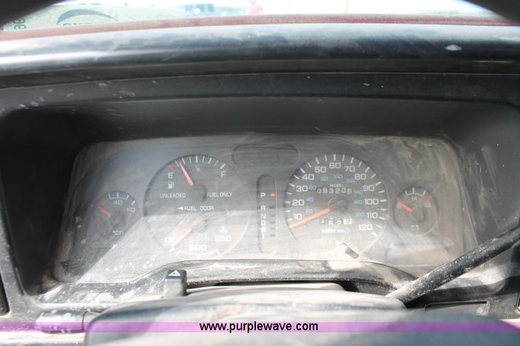 image for item E2969 1995 Dodge Ram 3500 LT cab and chassis