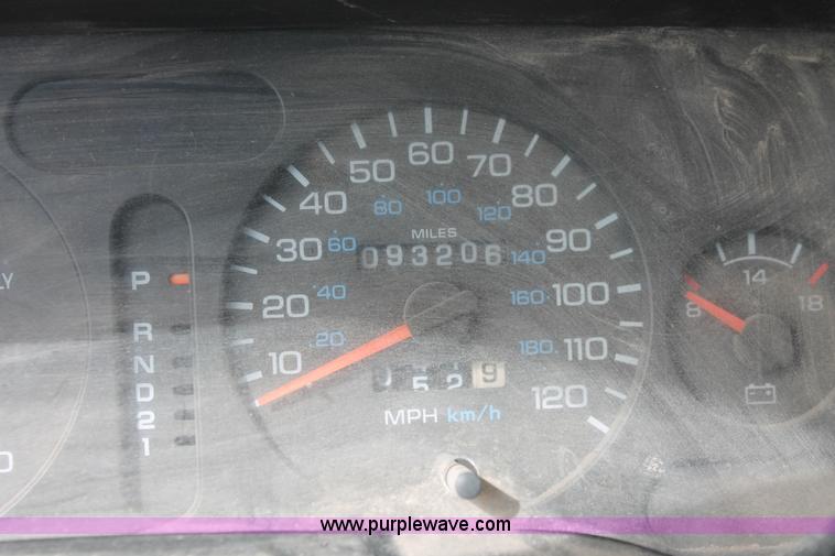 image for item E2969 1995 Dodge Ram 3500 LT cab and chassis