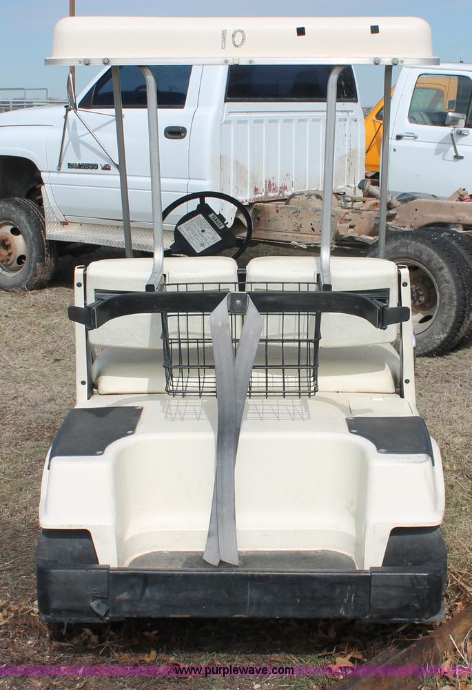 image for item E2970 Yamaha golf cart