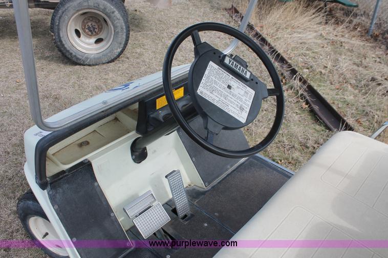 image for item E2970 Yamaha golf cart