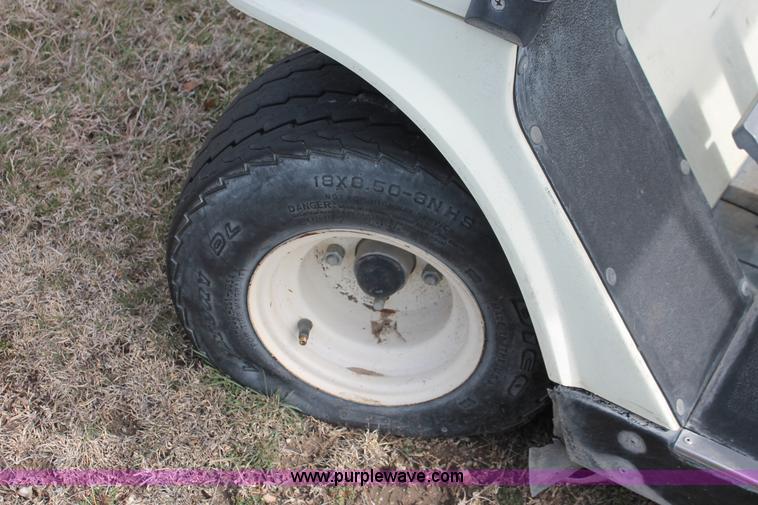 image for item E2970 Yamaha golf cart