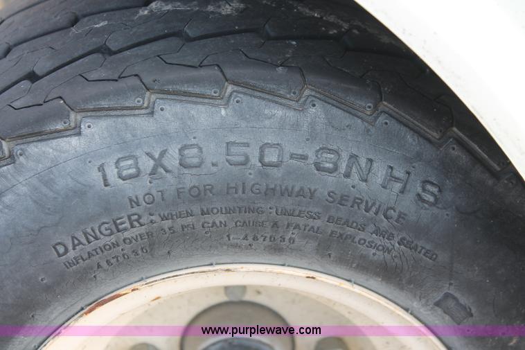 image for item E2970 Yamaha golf cart