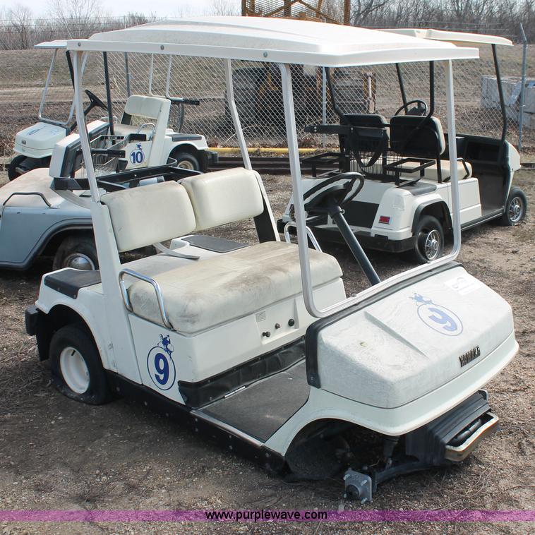 image for item E2972 Yamaha golf cart