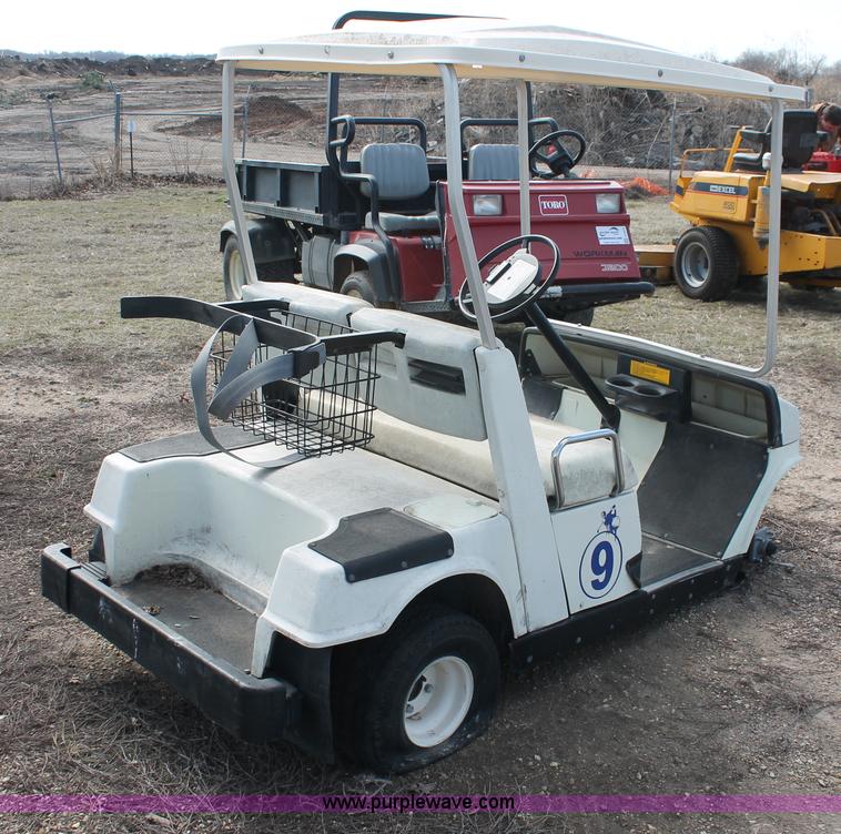 image for item E2972 Yamaha golf cart