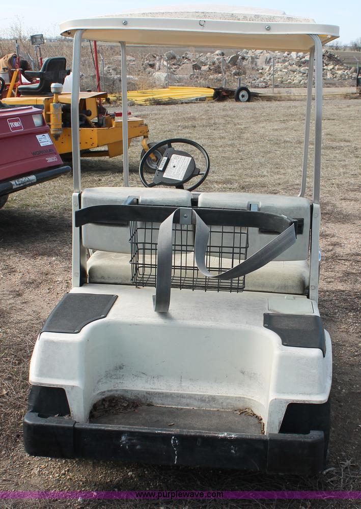 image for item E2972 Yamaha golf cart