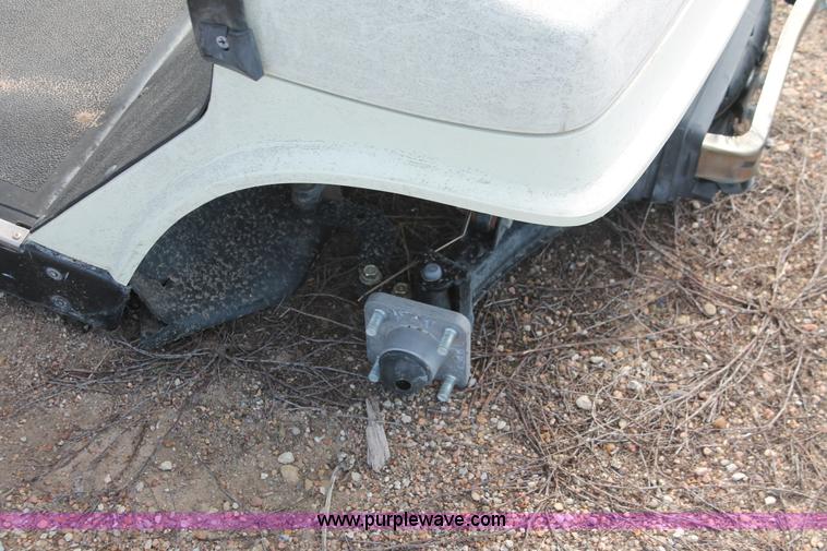 image for item E2972 Yamaha golf cart