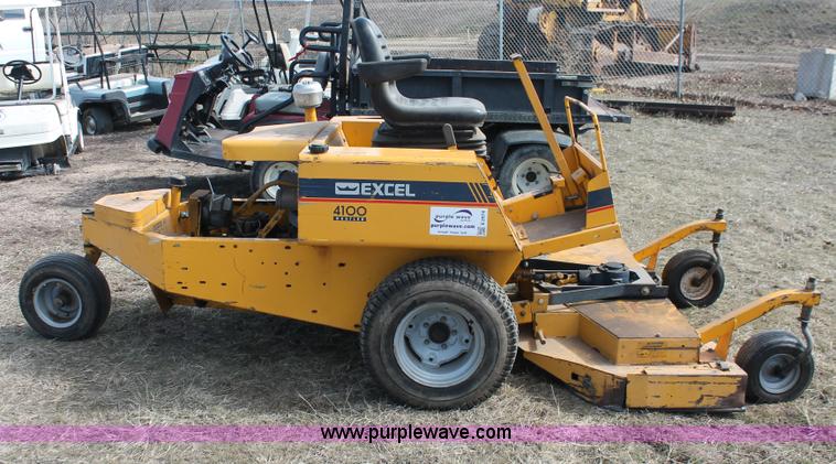 image for item E2974 Hustler Excel 4100 lawn mower