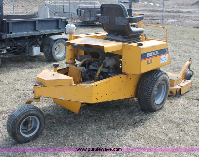 image for item E2974 Hustler Excel 4100 lawn mower