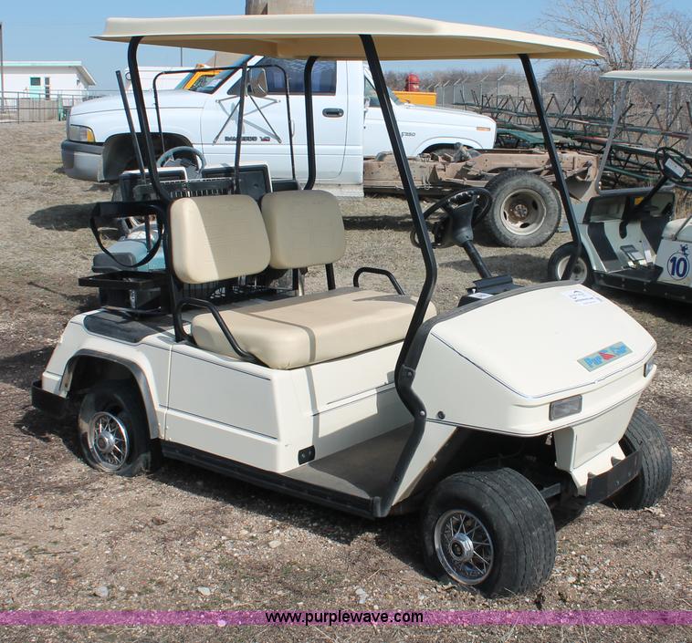 image for item E2975 Par Car golf cart